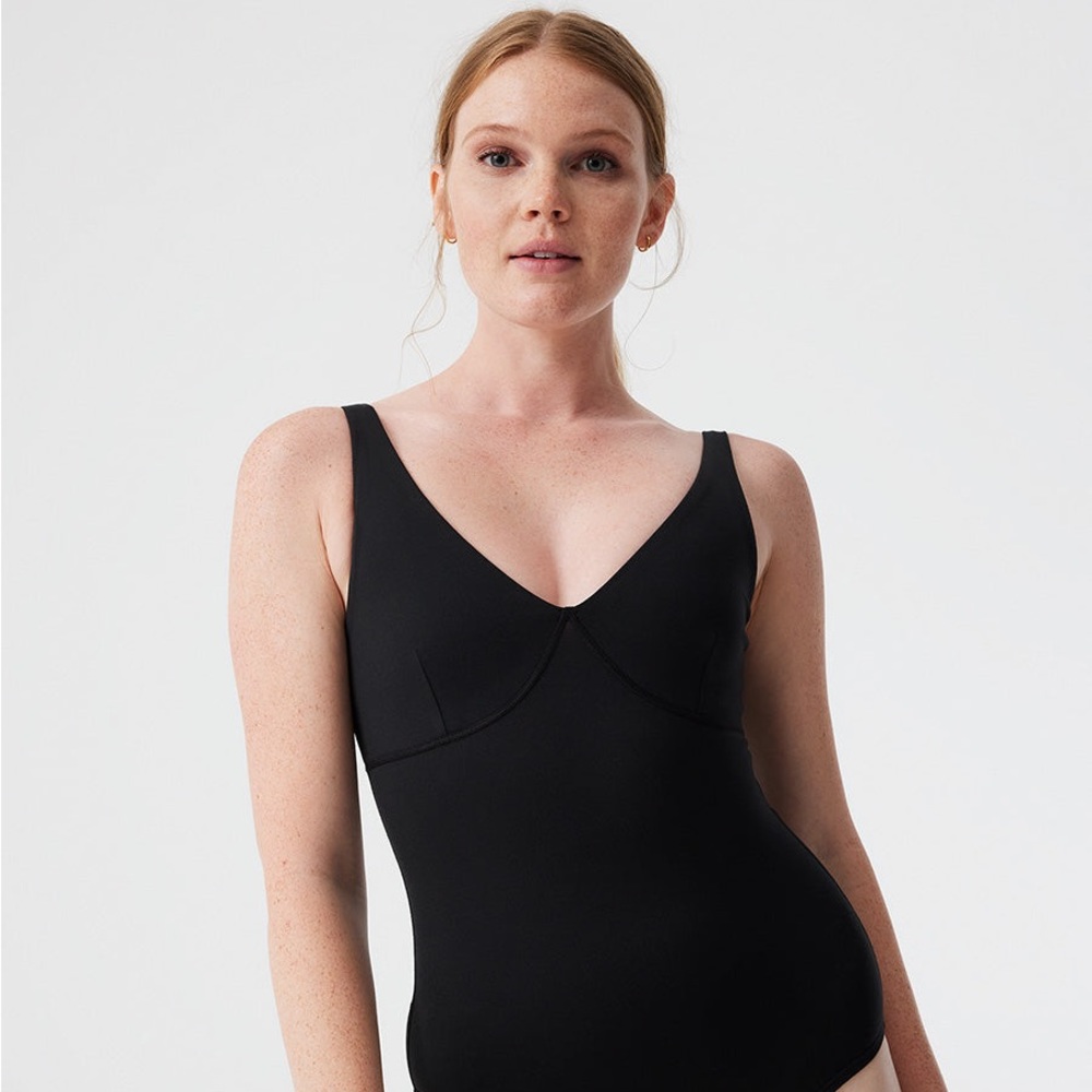 Outdoor Voices FreeForm Black Leotard Size Small, Perfect Condition